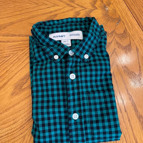 Old Navy Checked Shirt Boys Sz S (6-7) slightly used - Picture 6 of 6